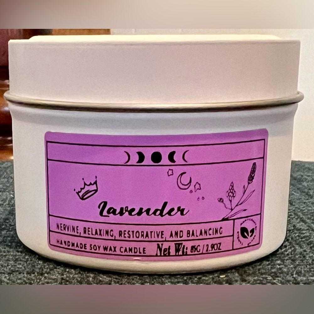 New, Small lavender candle in a tin.NWOT